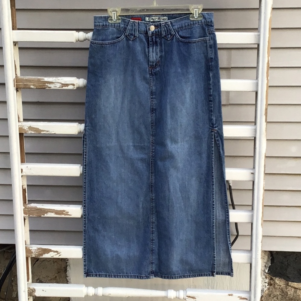 Denim skirt